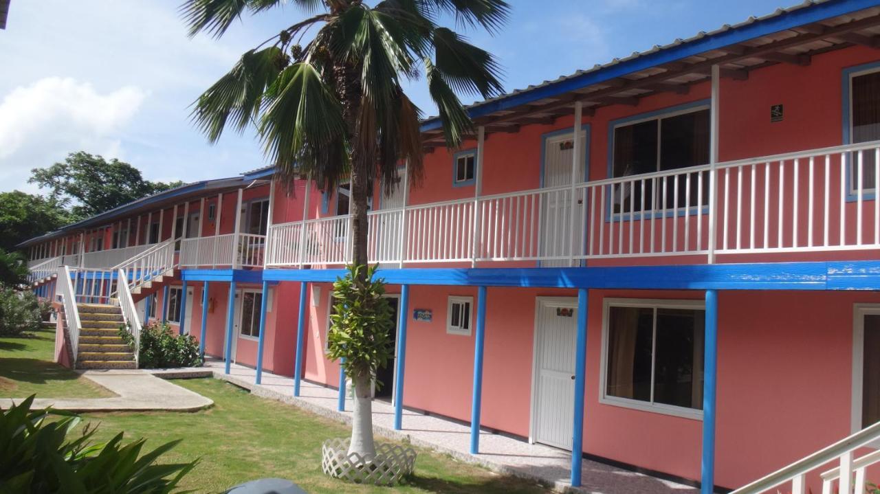 Hotel Posada Del Mar Fresh Water Bay Екстериор снимка