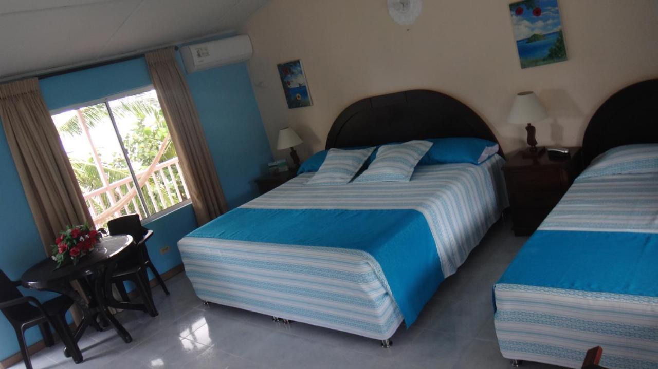 Hotel Posada Del Mar Fresh Water Bay Екстериор снимка
