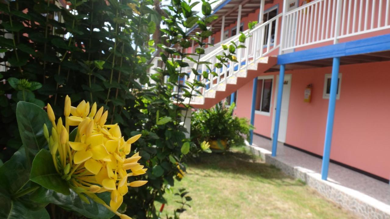 Hotel Posada Del Mar Fresh Water Bay Екстериор снимка