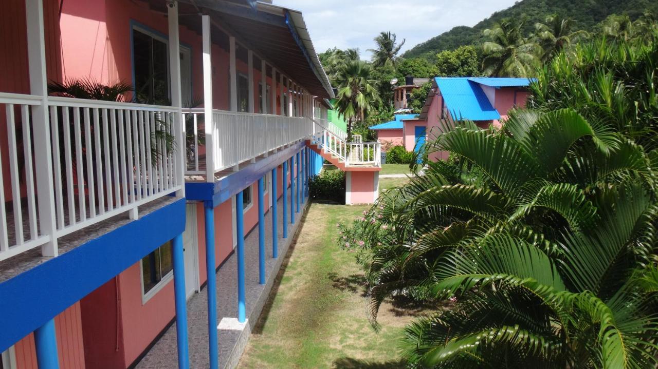 Hotel Posada Del Mar Fresh Water Bay Екстериор снимка
